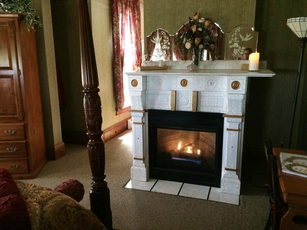 Sutherland House Victorian Bed & Breakfast 3*
