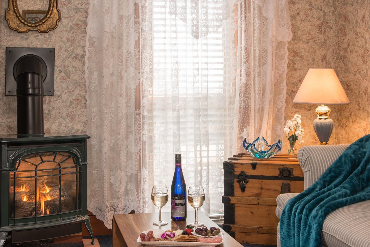 Bed & Breakfast Sutherland House Victorian Canandaigua
