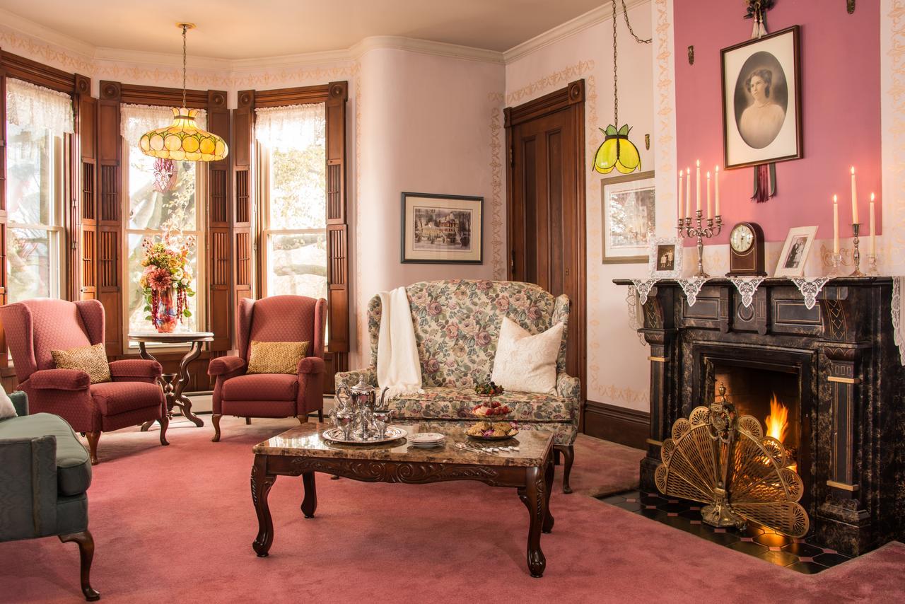 Bed & Breakfast Sutherland House Victorian Canandaigua