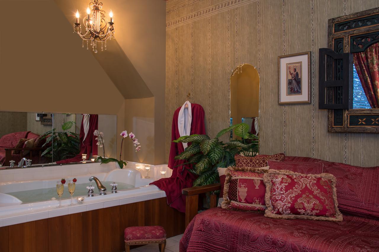 Sutherland House Victorian Bed & Breakfast Canandaigua