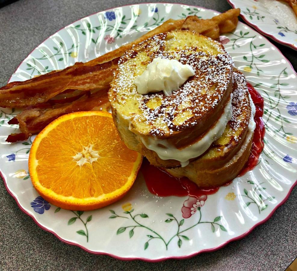 Sutherland House Victorian Bed & Breakfast